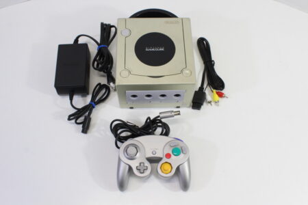 Nintendo GameCube Starlight Gold Console DOL-101 & Silver T3 Controller AC Adapter AV Cable GC Play US Region Games (B)