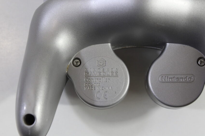 Nintendo GameCube Starlight Gold Console DOL-101 & Silver T3 Controller AC Adapter AV Cable GC Play US Region Games (B)