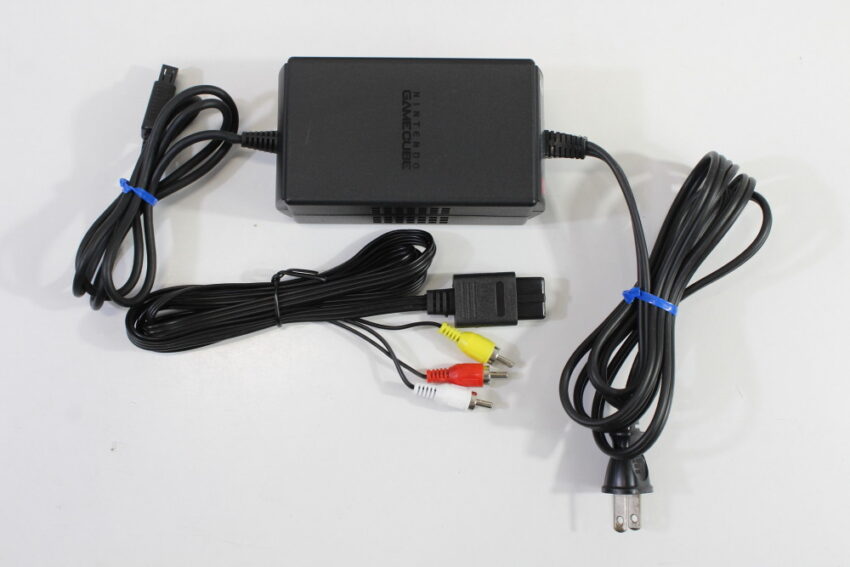 Nintendo GameCube Starlight Gold Console DOL-101 & Silver T3 Controller AC Adapter AV Cable GC Play US Region Games (B)