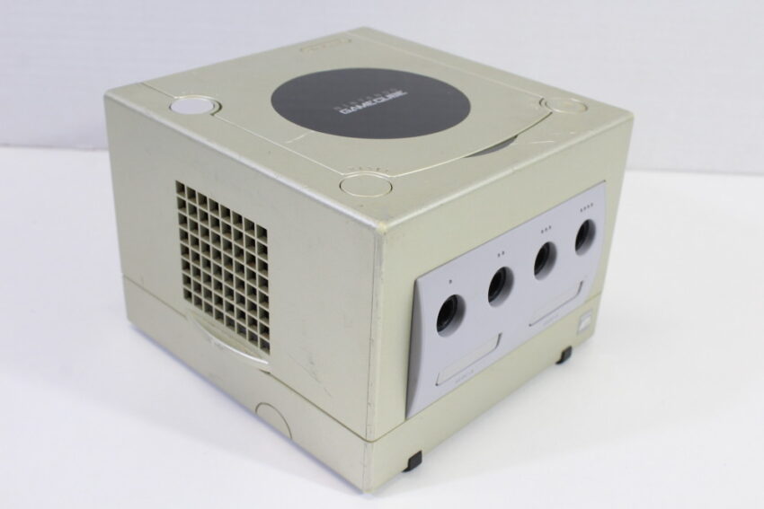 Nintendo GameCube Starlight Gold Console DOL-101 & Silver T3 Controller AC Adapter AV Cable GC Play US Region Games (B)
