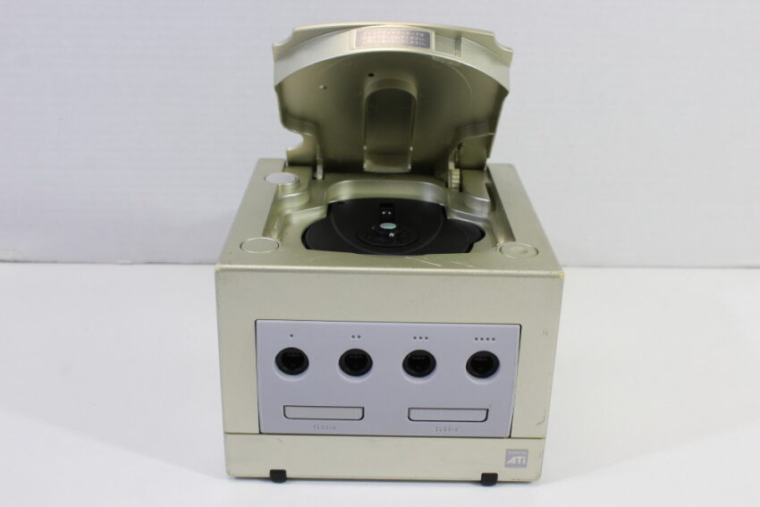 Nintendo GameCube Starlight Gold Console DOL-101 & Silver T3 Controller AC Adapter AV Cable GC Play US Region Games (B)