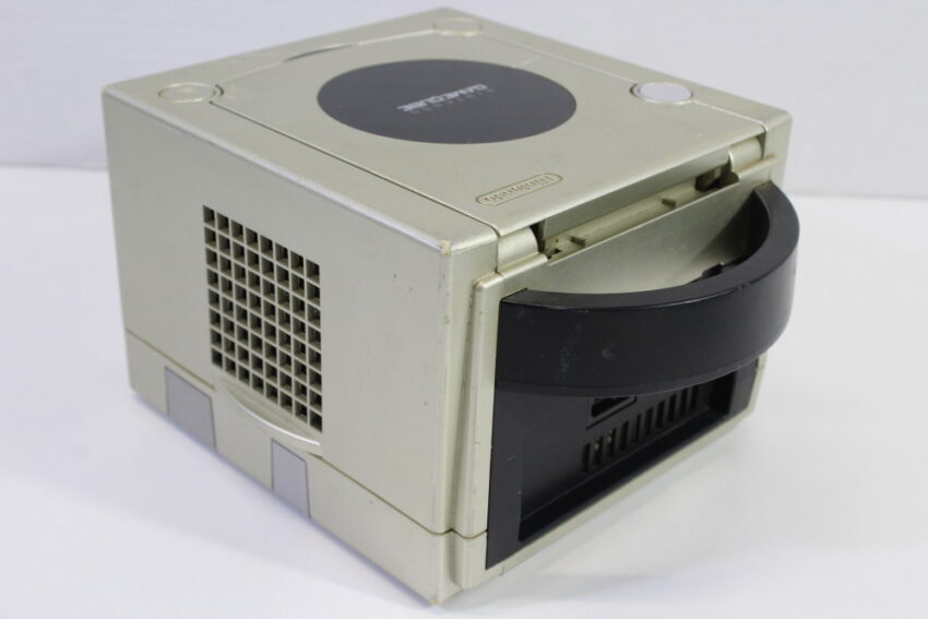 Nintendo GameCube Starlight Gold Console DOL-101 & Silver T3 Controller AC Adapter AV Cable GC Play US Region Games (B)