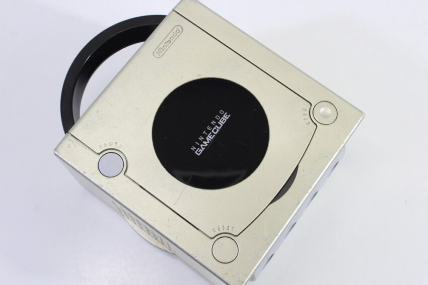 Nintendo GameCube Starlight Gold Console DOL-101 & Silver T3 Controller AC Adapter AV Cable GC Play US Region Games (B)