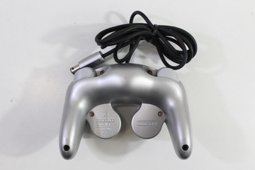 Nintendo GameCube Platinum Silver Console & Controller AC Adapter AV Cable GC Play US Region Games (A)
