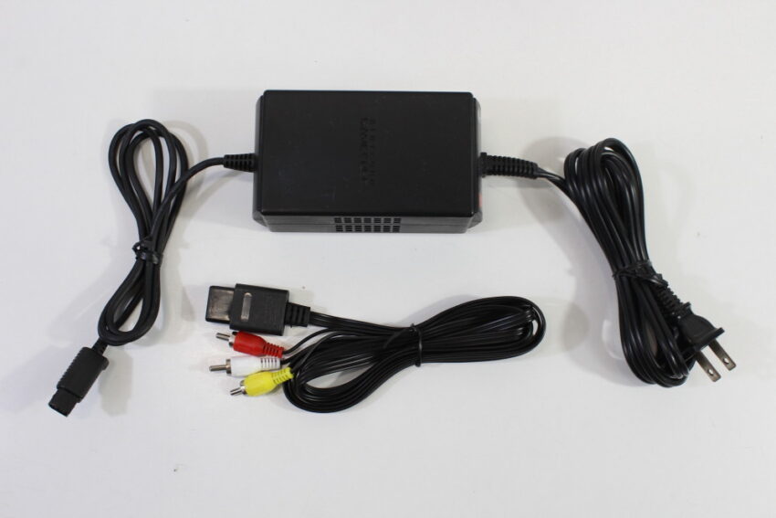 Nintendo GameCube Platinum Silver Console & Controller AC Adapter AV Cable GC Play US Region Games (A)