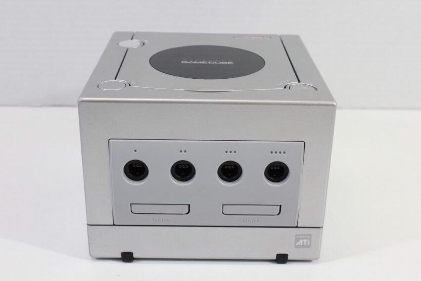 Nintendo GameCube Platinum Silver Console & Controller AC Adapter AV Cable GC Play US Region Games (A)