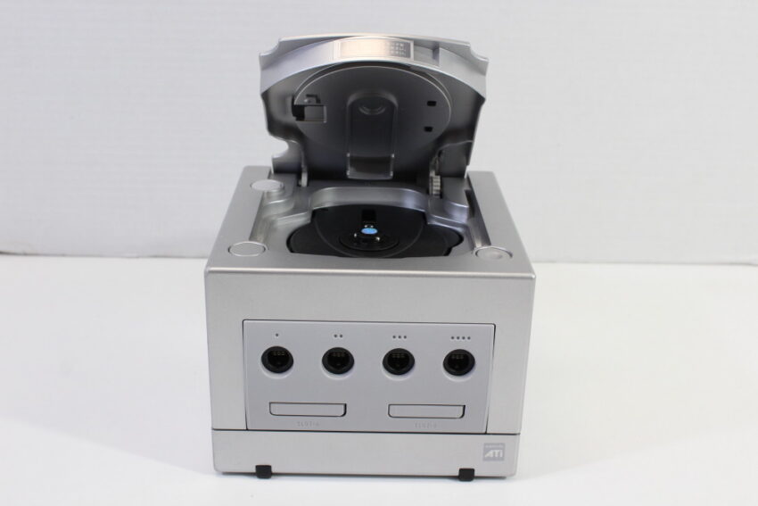 Nintendo GameCube Platinum Silver Console & Controller AC Adapter AV Cable GC Play US Region Games (A)