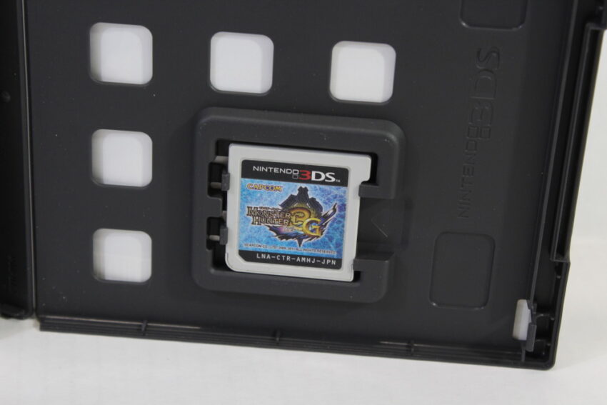 Monster Hunter Tri 3G (B) Nintendo 3DS