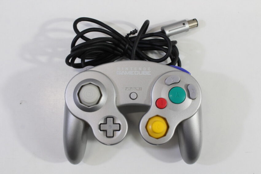 Nintendo GameCube Platinum Silver Console & Controller AC Adapter AV Cable GC Play US Region Games (B)