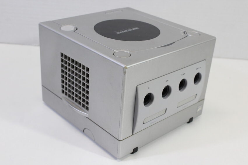 Nintendo GameCube Platinum Silver Console & Controller AC Adapter AV Cable GC Play US Region Games (B)
