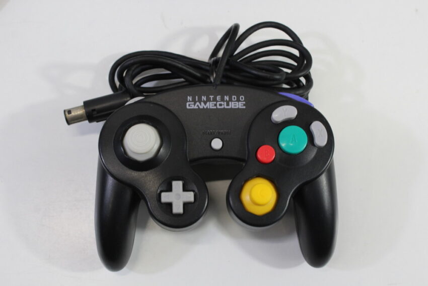 Nintendo GameCube Jet Black Console & Controller AC Adapter AV Cable GC Play US Region Games (B)