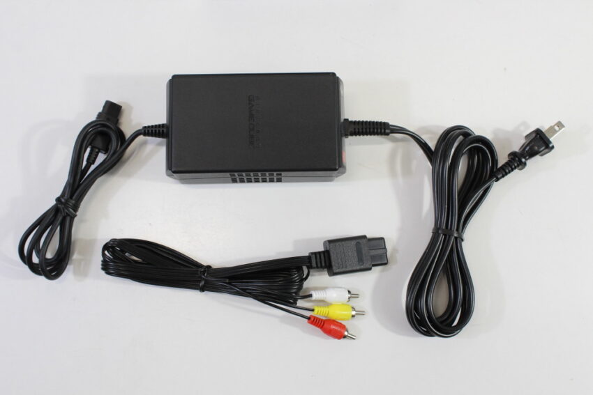 Nintendo GameCube Jet Black Console & Controller AC Adapter AV Cable GC Play US Region Games (B)