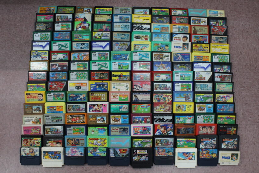 Wholesale Lot of 150 Nintendo Famicom Games FC (Untested)