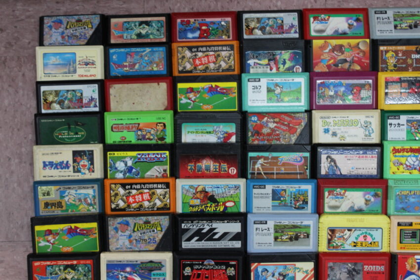 Wholesale Lot of 150 Nintendo Famicom Games FC (Untested)