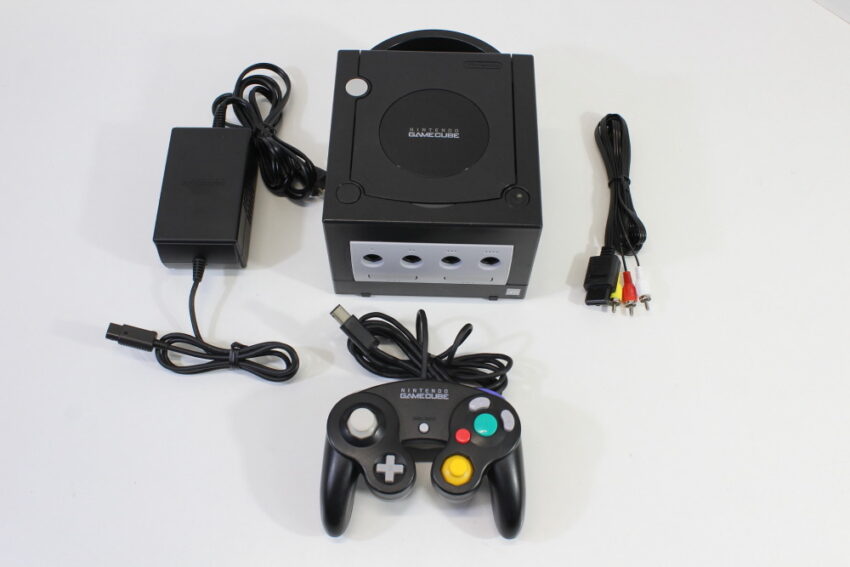 Nintendo GameCube Jet Black Console & Controller AC Adapter AV Cable GC Play US Region Games (B)