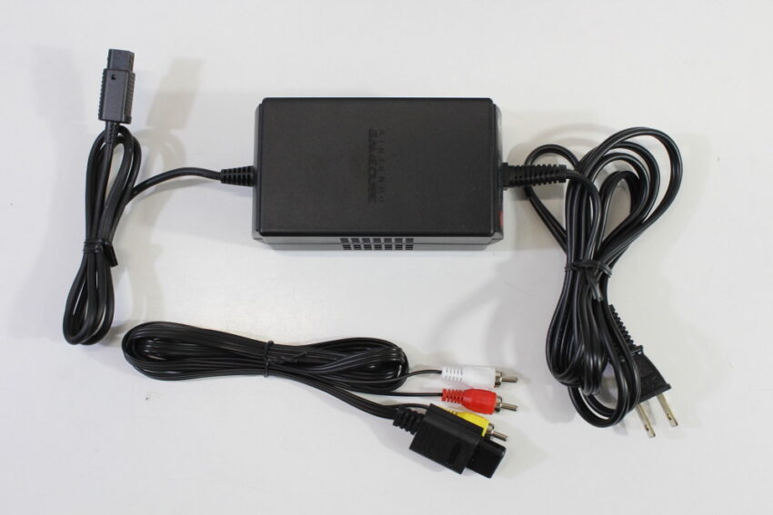 Nintendo GameCube Jet Black Console & Controller AC Adapter AV Cable GC Play US Region Games (B)