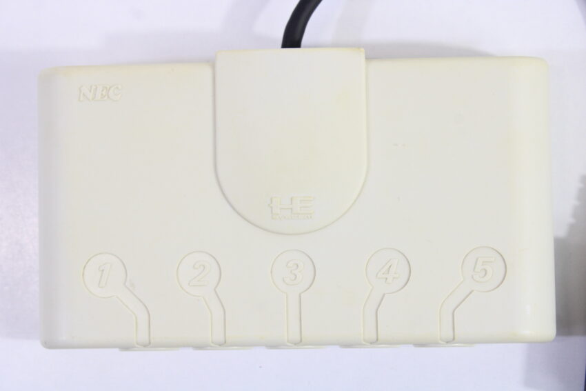 Official NEC PC Engine PI-PD003 5-Way Multitap Discolor (B)