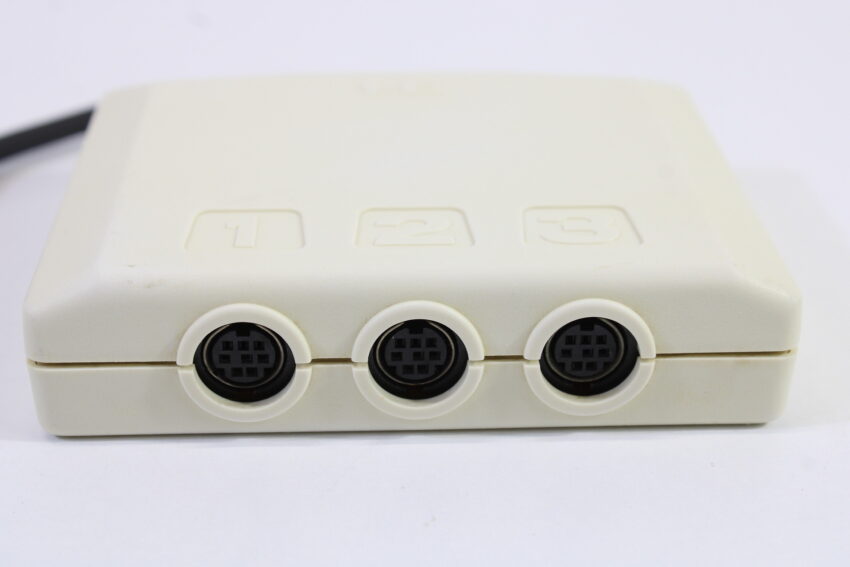 Official Hudson Soft PC Engine HC63-8 3-Way Multitap Cosmetic Wears (B)