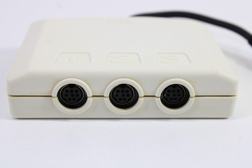 Official Hudson Soft PC Engine HC63-8 3-Way Multitap Cosmetic Wears (B)