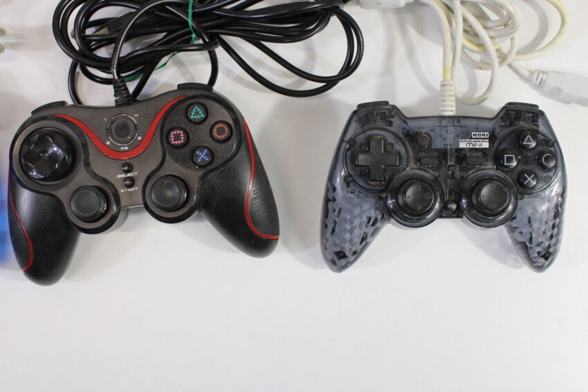 Wholesale lot of 6 USB Controllers (UNTESTED FOR PARTS REPAIR)