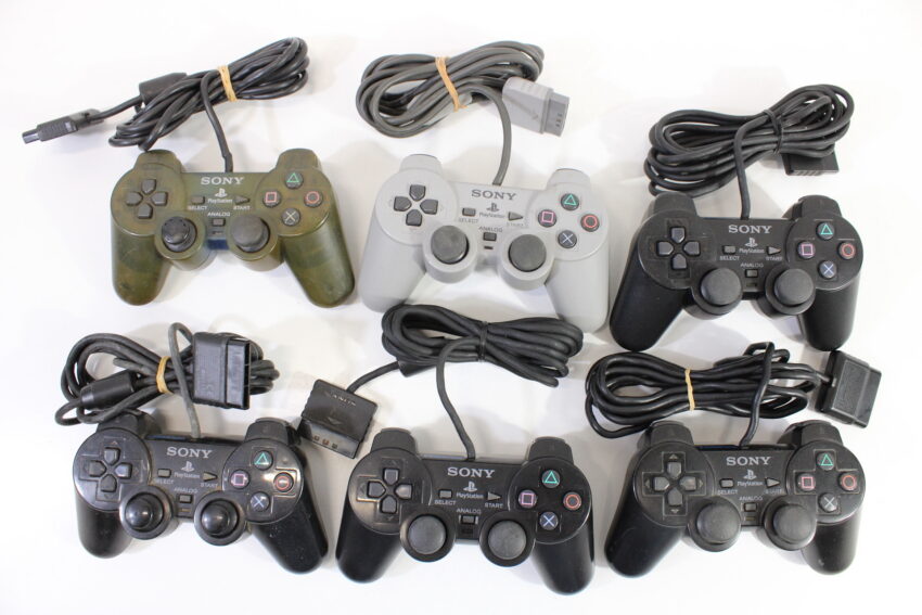Wholesale Lot of 6 Official PlayStation 2 Dualshock 2 Controllers OEM PS PS2 (Uncleaned & Not Working Properly)