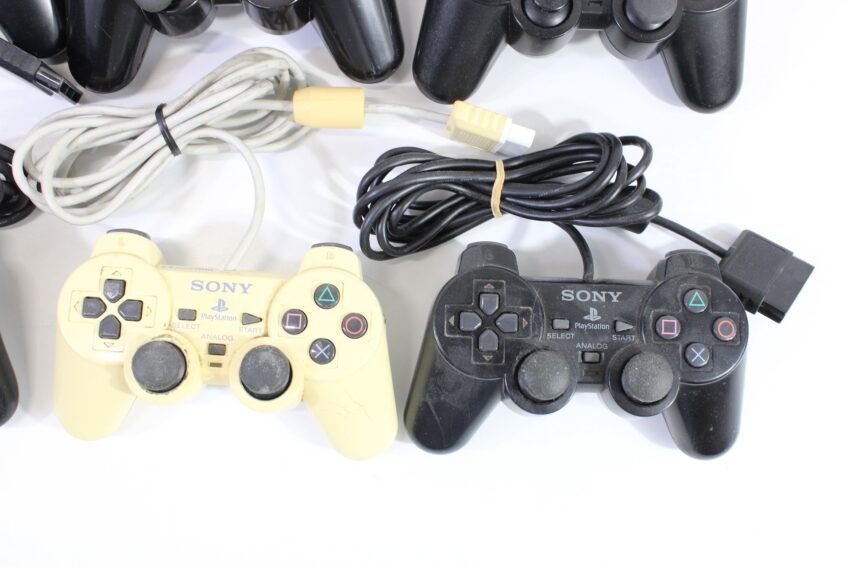 Wholesale Lot of 6 Official PlayStation 2 Dualshock 2 Controllers OEM PS PS2 (Uncleaned & Not Working Properly)
