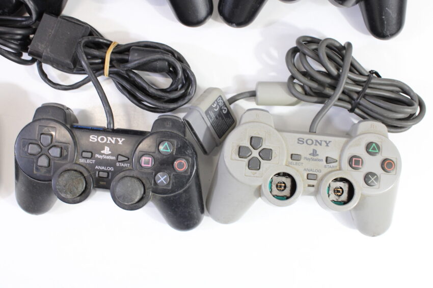 Wholesale Lot of 6 Official PlayStation 2 Dualshock 2 Controllers OEM PS PS2 (Uncleaned & Not Working Properly)