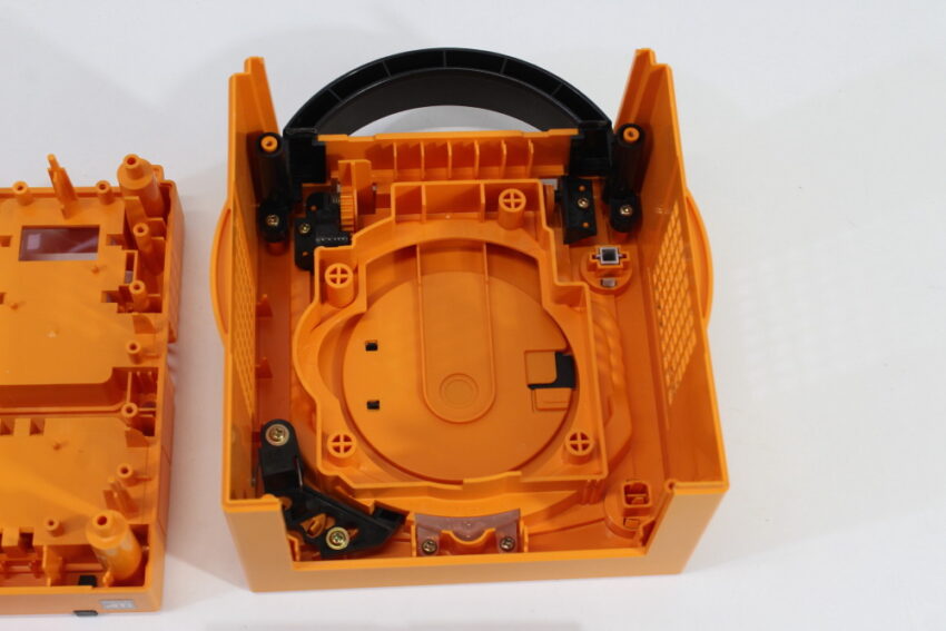 Nintendo GameCube OEM Replacement Shell Only Spice Orange DOL-001 (For Parts or Repair) Nintendo GameCube GC