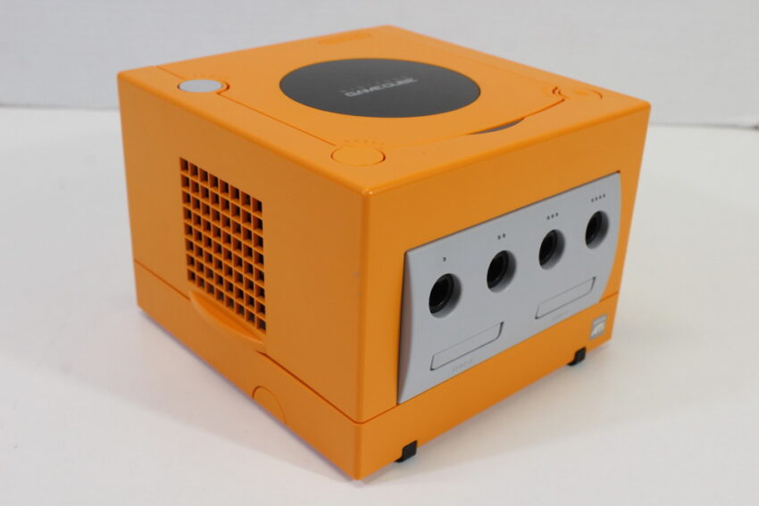 Nintendo GameCube Spice Orange Console & Controller AC Adapter AV Cable GC Play US Region Games (B)