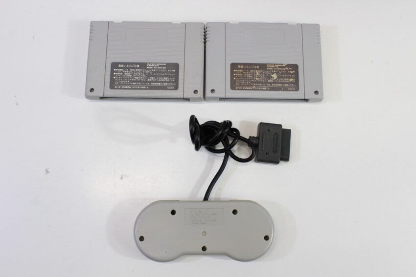 Super Famicom Console Transparent Clear Black Controller x1 AC AV x2 Games (Super Mario World & Donkey Kong Country) NTSC REGION FREE White LED (A) Super Nintendo SNES Super Famicom SFC