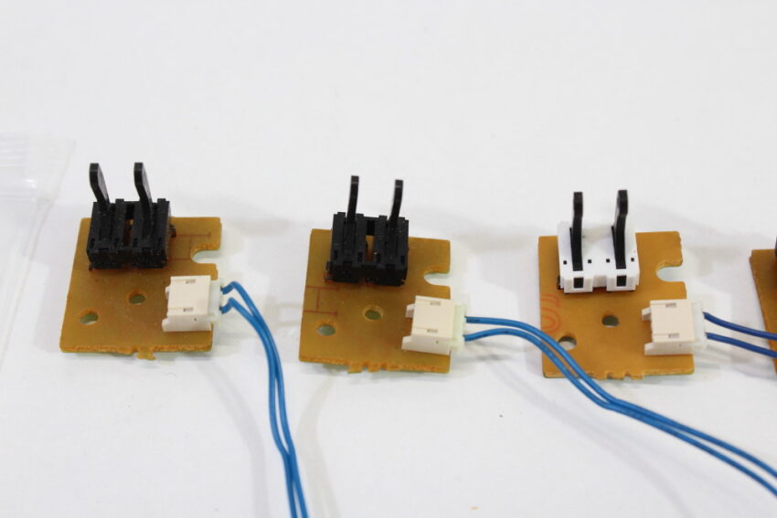 Lot of 5 Nintendo GameCube OEM Door Lid Switch Replacement with Wire and Screw GC (B)