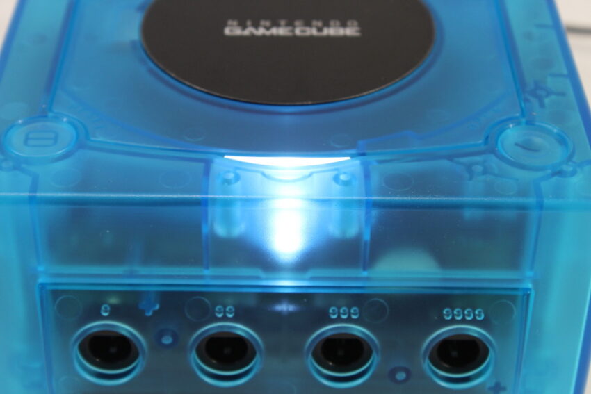 Nintendo GameCube Console & AC Adapter AV Cable Clear Translucent Sky Ice Blue DOL-001 GC Play US Region Games White LED (A)