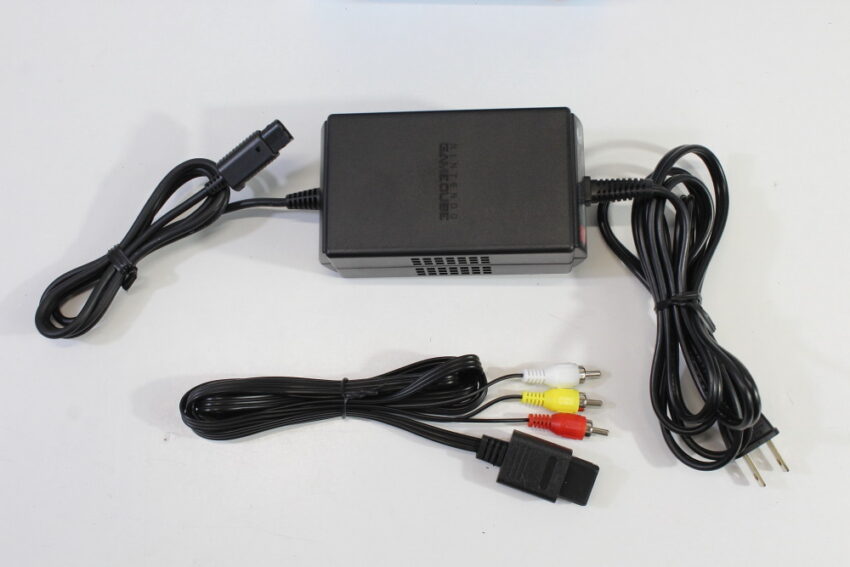 Nintendo GameCube Console & AC Adapter AV Cable Clear Translucent Dark Blue DOL-001 GC Play US Region Games White LED (A)