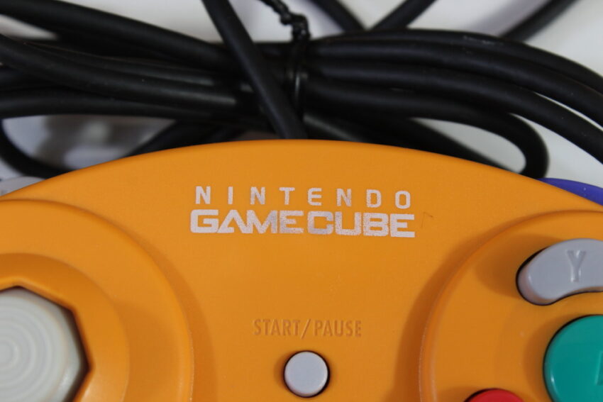 Nintendo GameCube Spice Orange DOL-101 Console & Controller AC Adapter AV Cable GC Play US Region Games (B)