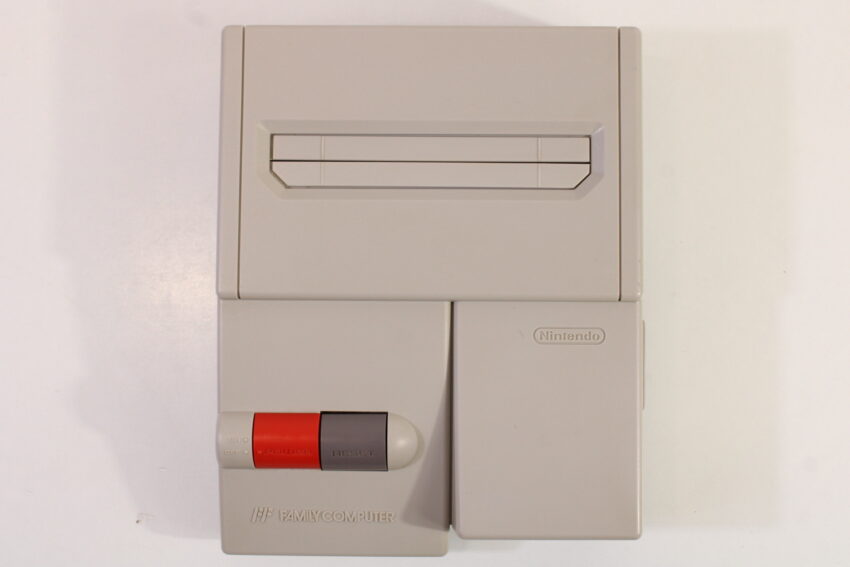 AV Famicom Console "New Famicom" Controller x1 Super Mario Bros 1 Gradius Yie Ar Kung Fu AC Adapter AV Cable & NES Pin Converter (B) Nintendo Famicom FC