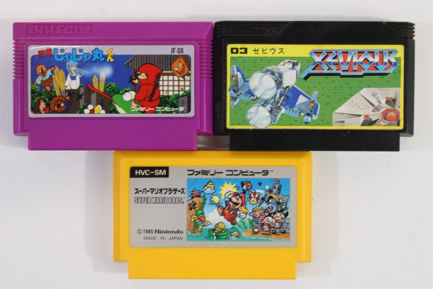 AV Famicom Console "New Famicom" Controller x1 Super Mario Bros 1 Xevious Nina Jajamaru Kun AC Adapter AV Cable & NES Pin Converter (B) Nintendo Famicom FC