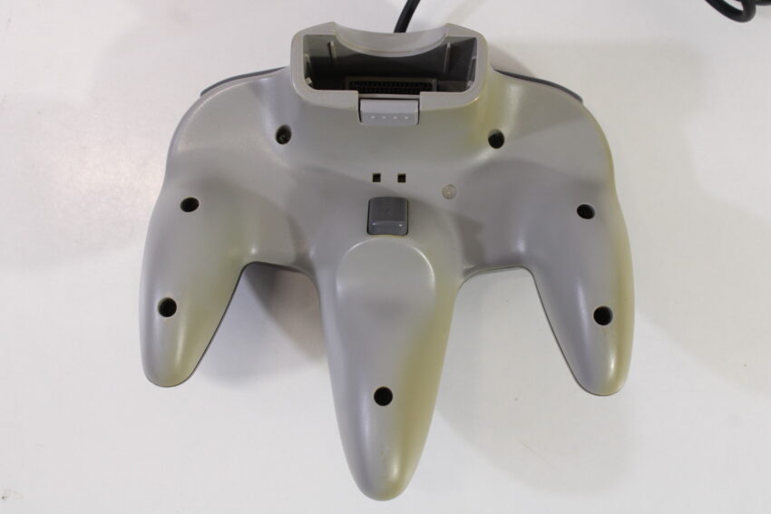 Official Nintendo 64 Black x Gray Controller 7/10 Tight Stick Discolored TESTED N64 (B)
