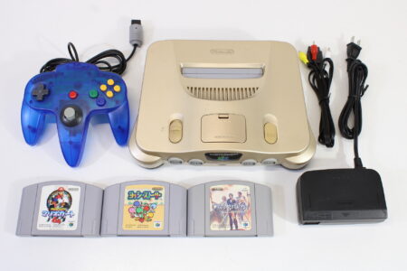 Nintendo N64 Toys R' Us Limited Gold Console Mario Kart 64 Yoshi Story Ogre Battle Controller AC AV REGION FREE (B)
