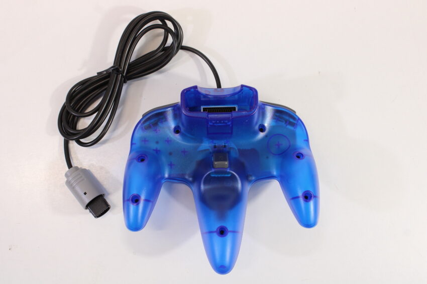 Nintendo N64 Toys R' Us Limited Gold Console Mario Kart 64 Yoshi Story Ogre Battle Controller AC AV REGION FREE (B)