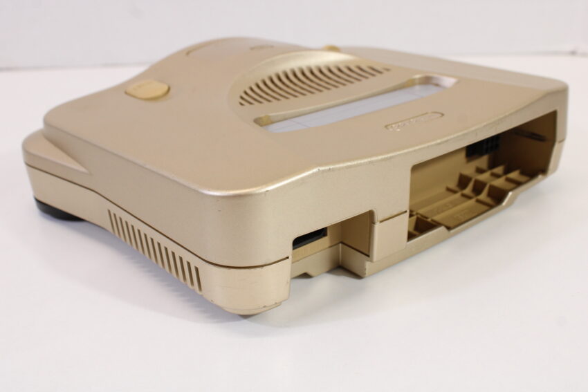 Nintendo N64 Toys R' Us Limited Gold Console Mario Kart 64 Yoshi Story Ogre Battle Controller AC AV REGION FREE (B)