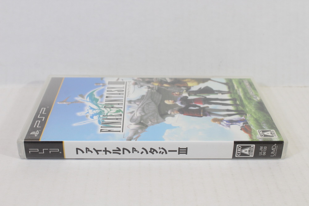 Final Fantasy III 3 CIB (B) SONY PlayStation Portable PSP