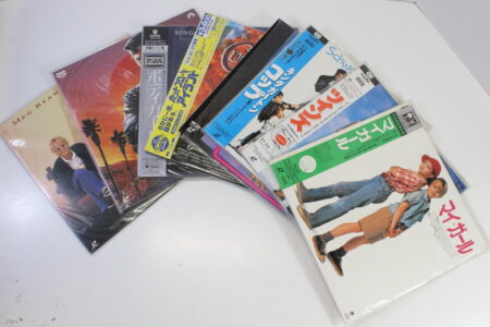Lot of 8 The Bodyguard Cutthroat Island The Golden Child Cocktail Kindergarten Cop Twins My Girl English Audio Japanese Subtitles LD Laserdisc (B~C)