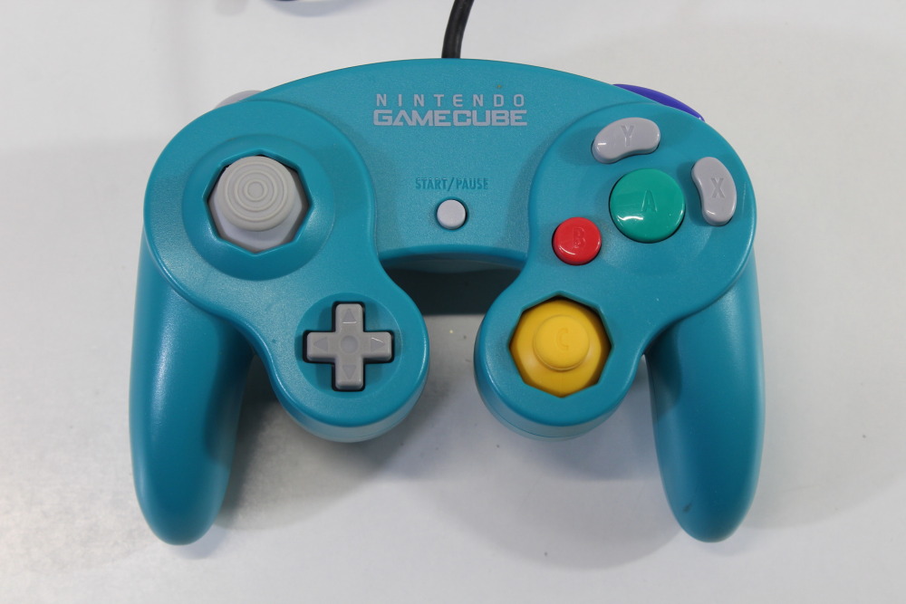 Official Nintendo Gamecube Controller Emerald Blue Teal T3 OEM Cosmetic Wears GC (C)