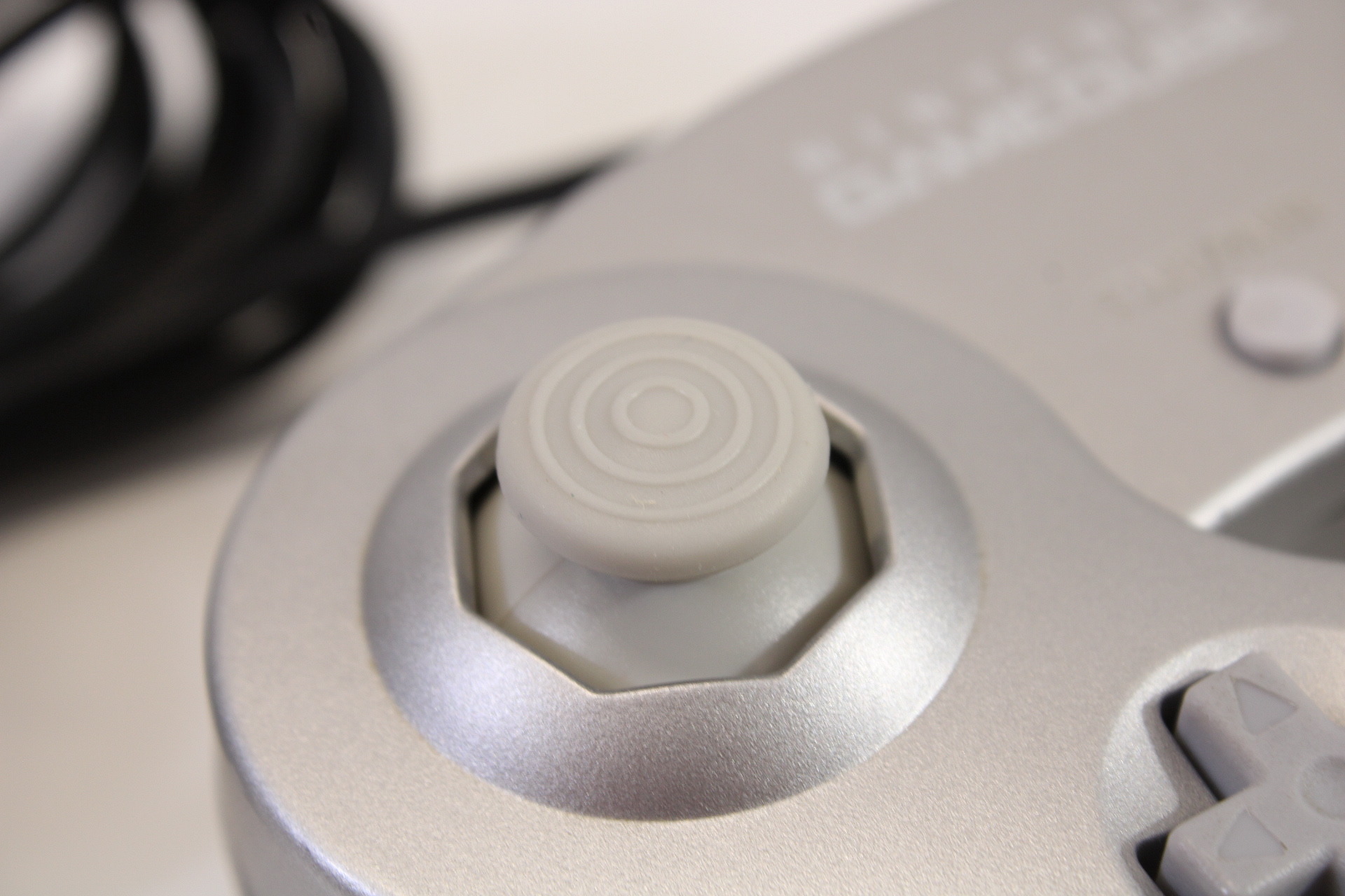Official Nintendo Gamecube T3 Controller Platinum Silver Cosmetic Wears GC (B) Nintendo GameCube GC