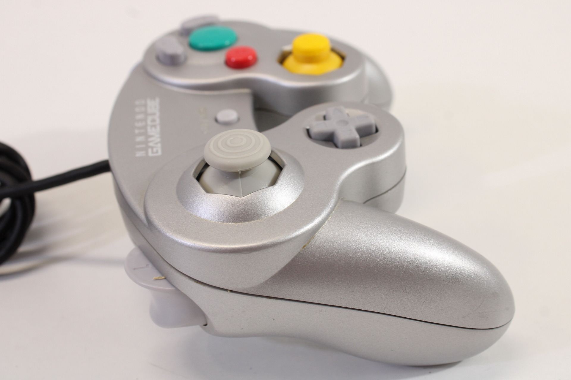 Official Nintendo Gamecube T3 Controller Platinum Silver Cosmetic Wears GC (B) Nintendo GameCube GC