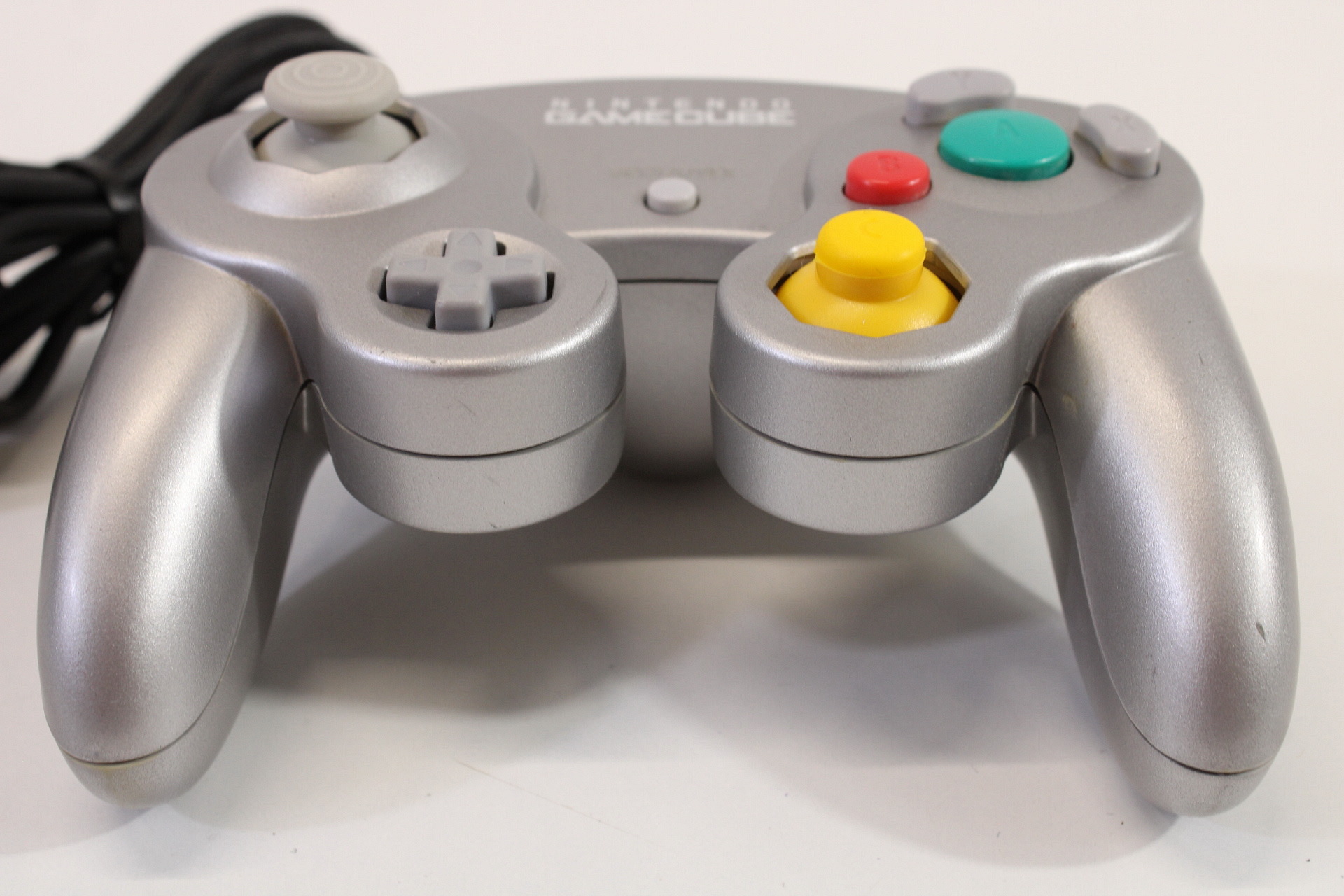 Official Nintendo Gamecube T3 Controller Platinum Silver Cosmetic Wears GC (B) Nintendo GameCube GC