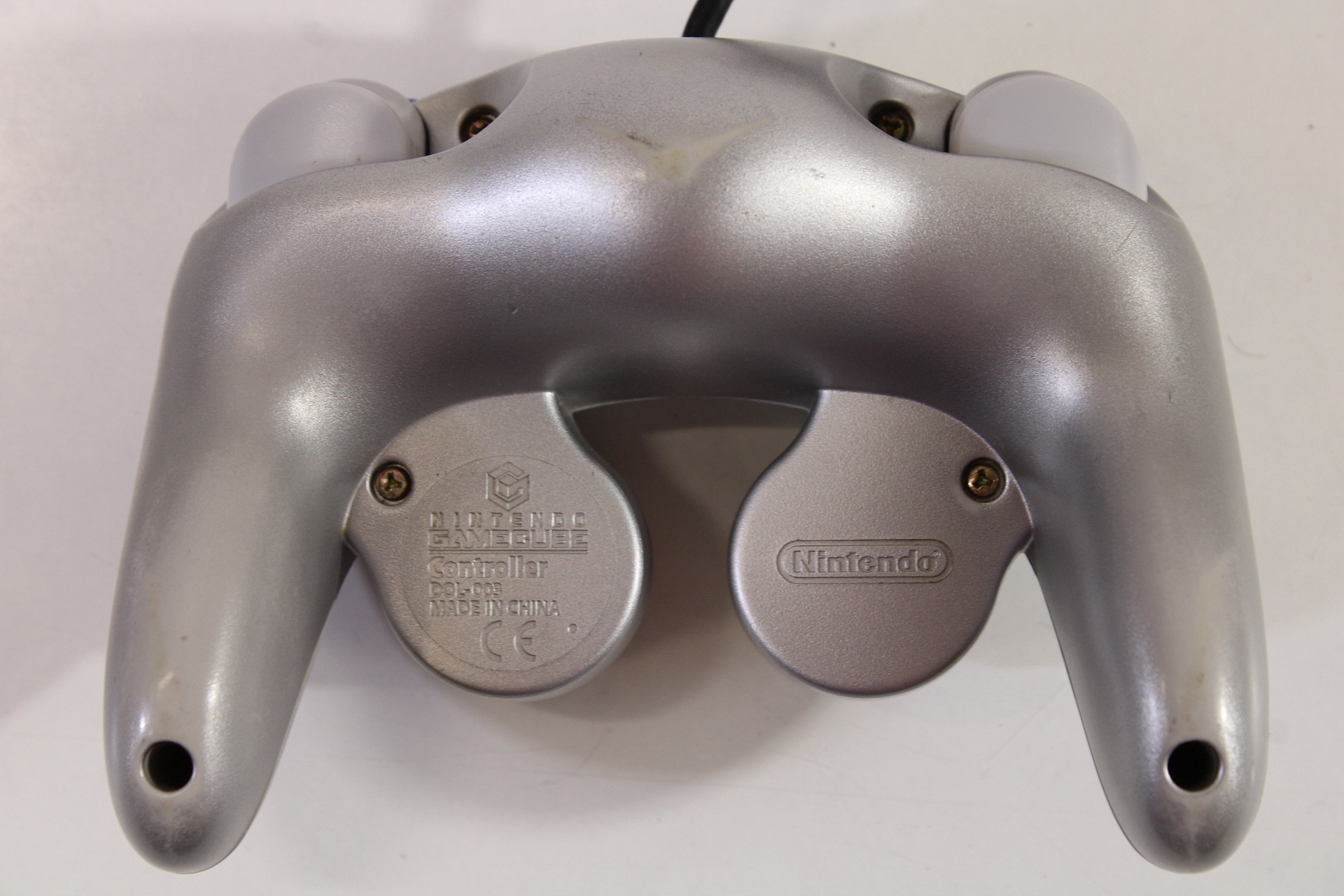 Official Nintendo Gamecube T3 Controller Platinum Silver Cosmetic Wears GC (B) Nintendo GameCube GC
