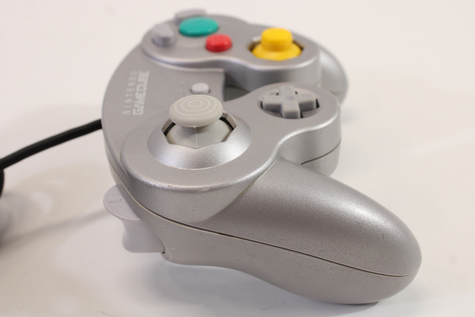 Official Nintendo Gamecube T3 Controller Platinum Silver Cosmetic Wears GC (B) Nintendo GameCube GC