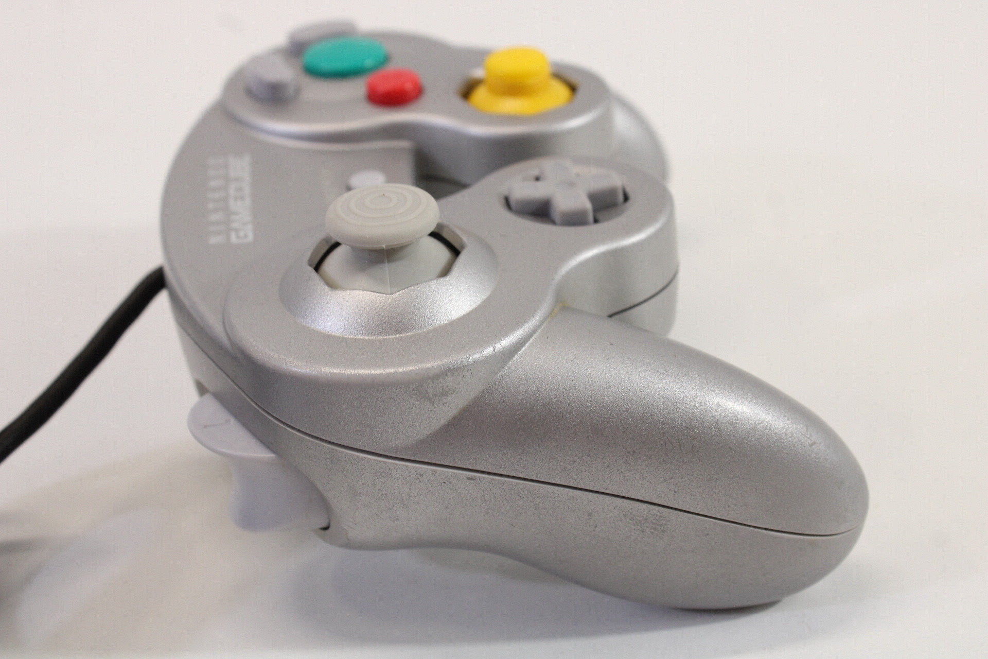 Official Nintendo Gamecube T3 Controller Platinum Silver Cosmetic Wears GC (B) Nintendo GameCube GC