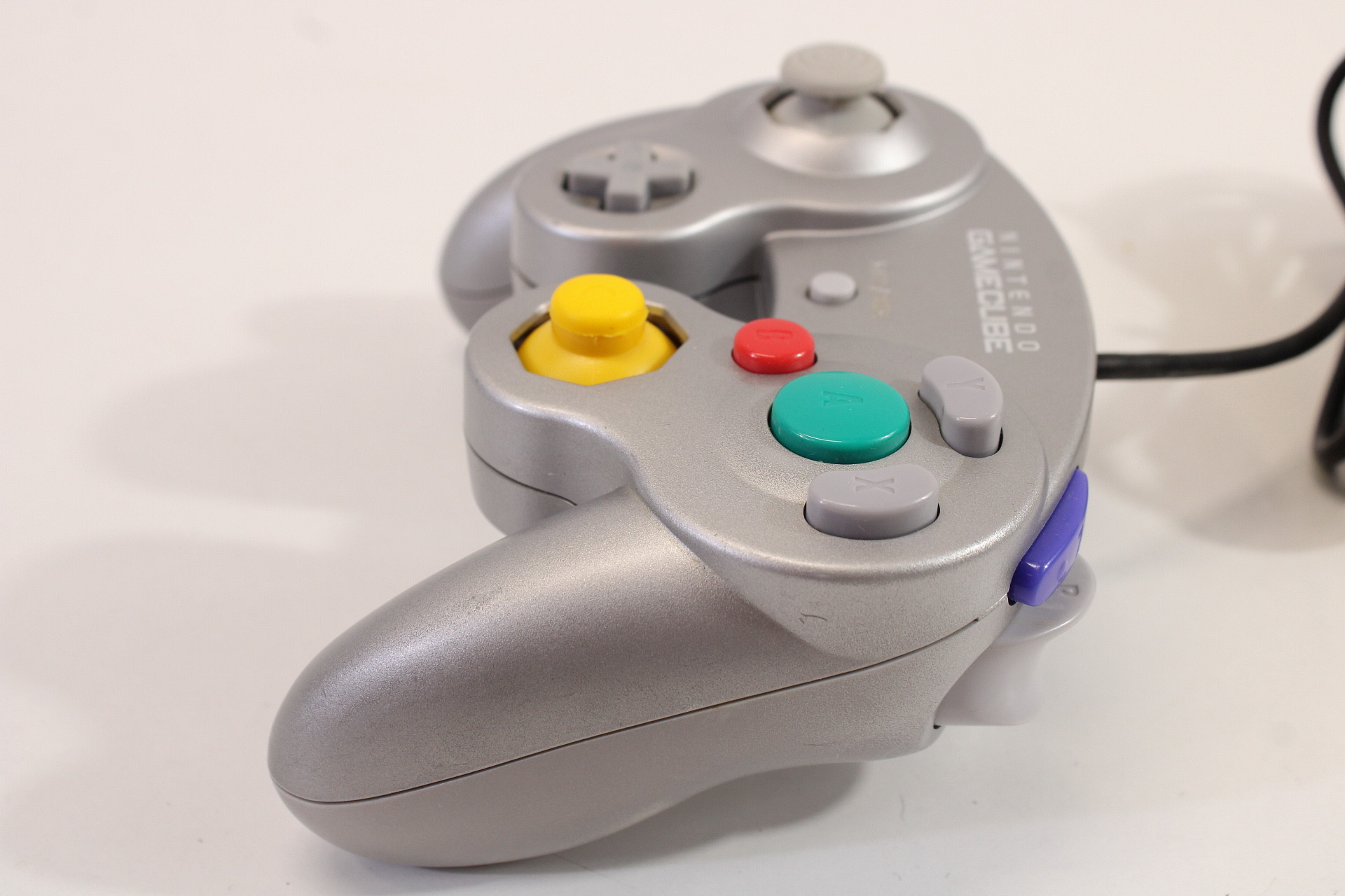 Official Nintendo Gamecube T3 Controller Platinum Silver Cosmetic Wears GC (B) Nintendo GameCube GC